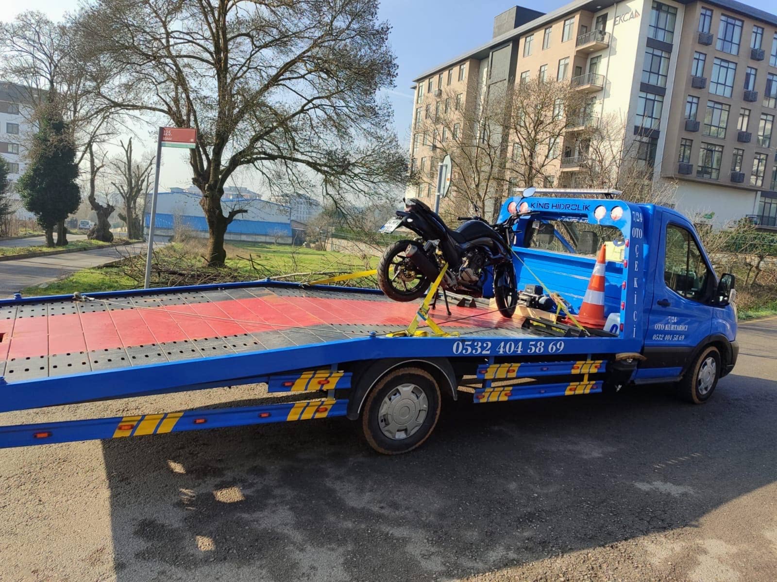 Motosiklet Nasıl Oto Çekiciye Yüklenir?